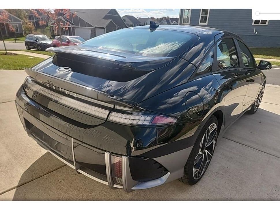 2023 Hyundai IONIQ 6 view 5