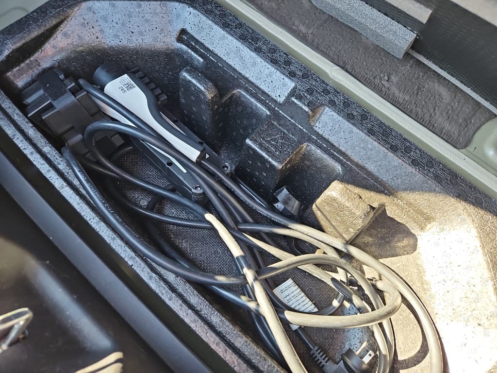 2023 Hyundai IONIQ 6 view 6