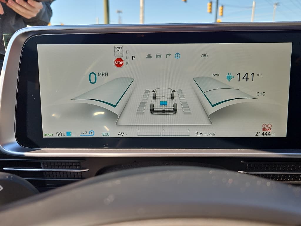 2023 Hyundai IONIQ 6 view 9