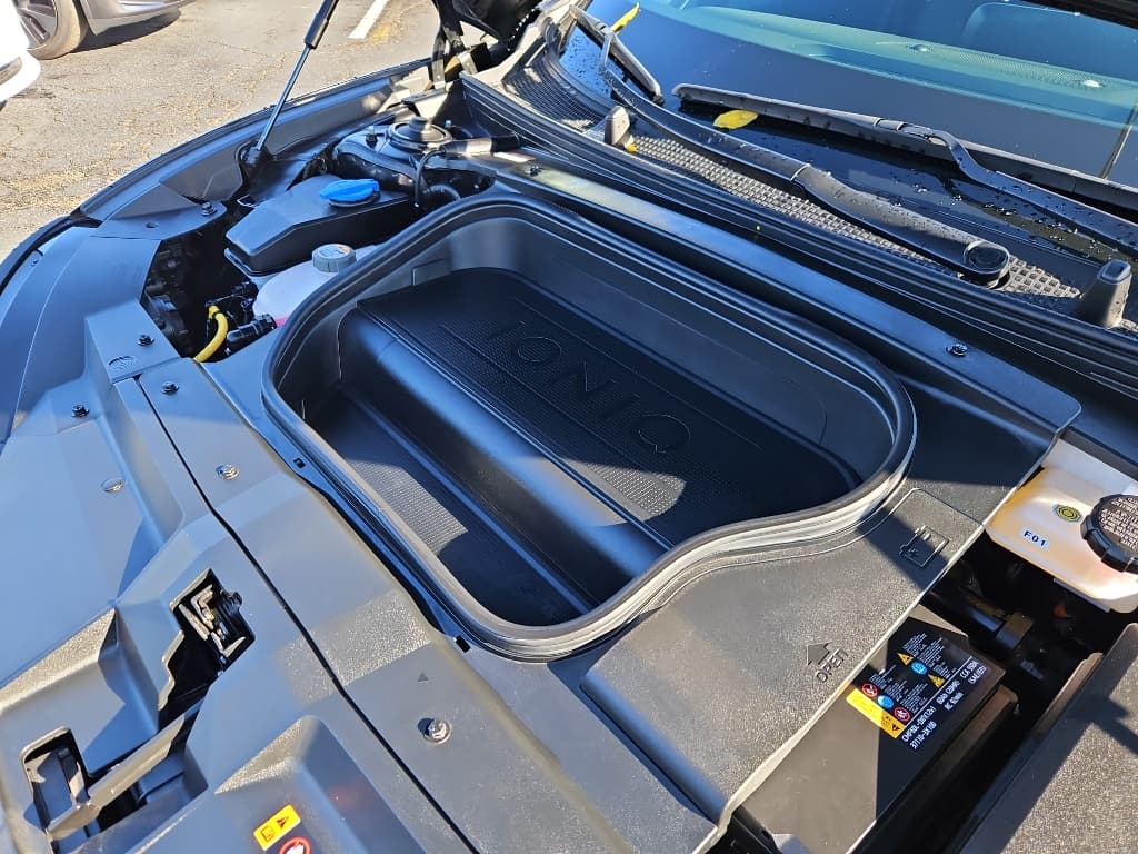 2023 Hyundai IONIQ 6 view 28