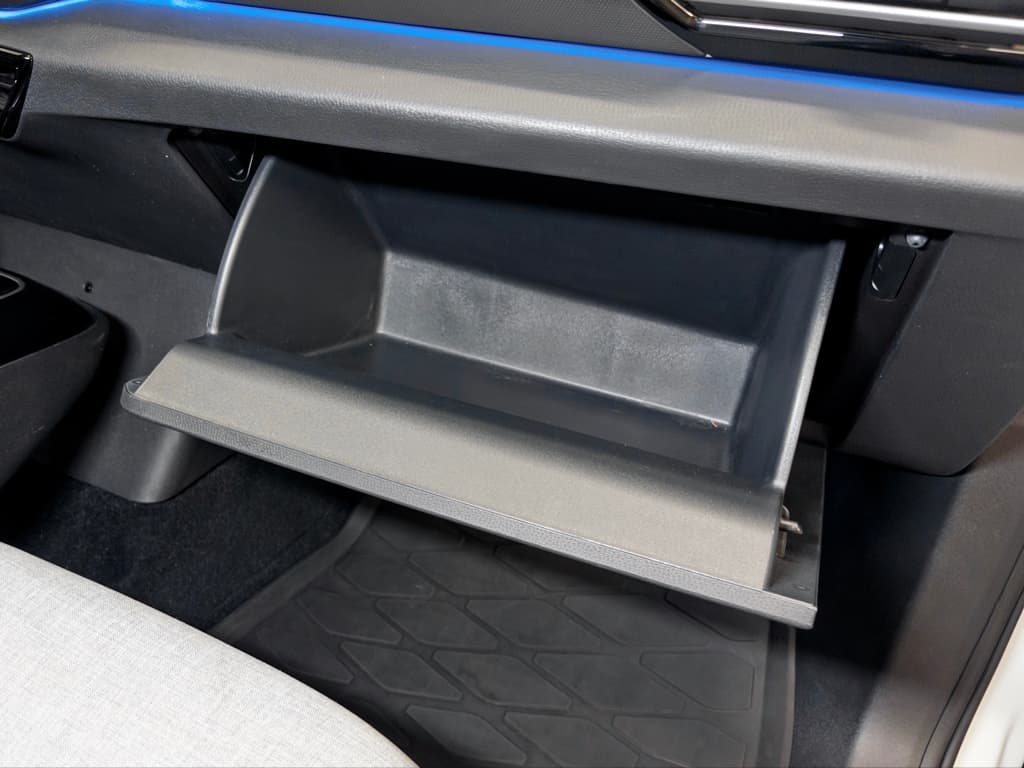 2023 Volkswagen ID.4 view 20