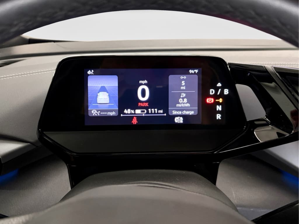 2023 Volkswagen ID.4 view 9
