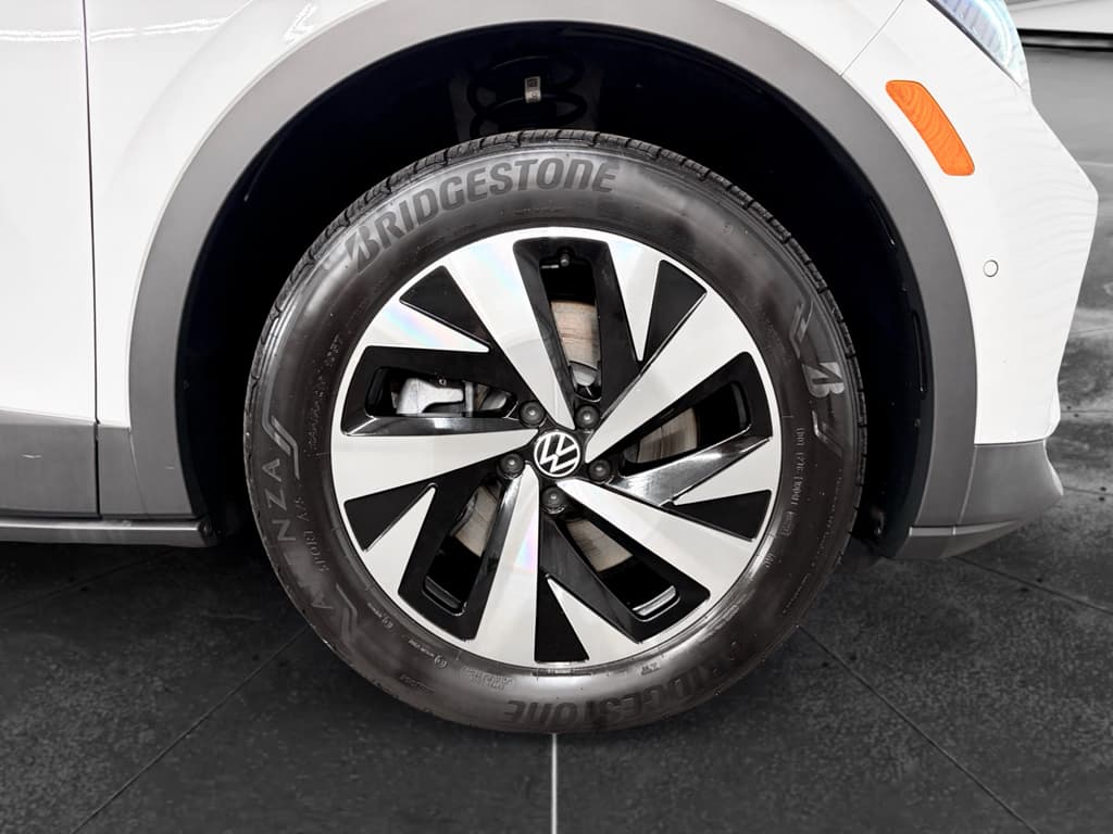 2023 Volkswagen ID.4 view 33