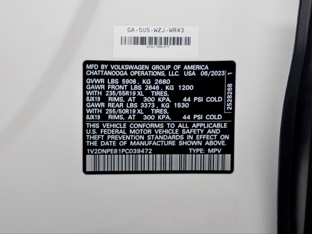 2023 Volkswagen ID.4 view 27