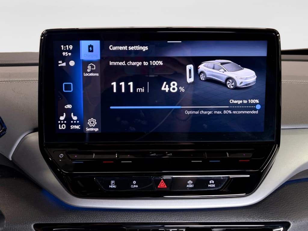2023 Volkswagen ID.4 view 11