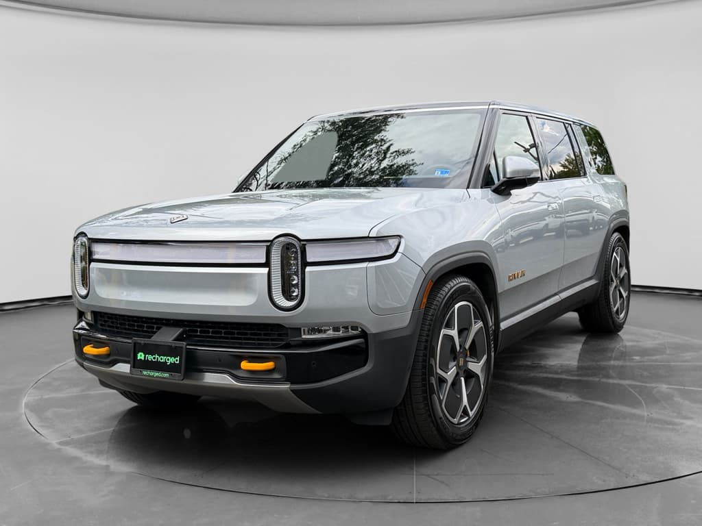 2024 Rivian R1S