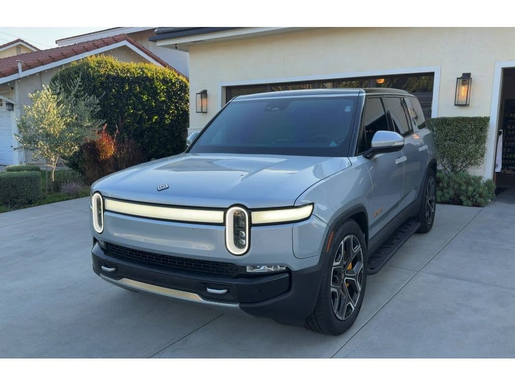 2024 Rivian R1S