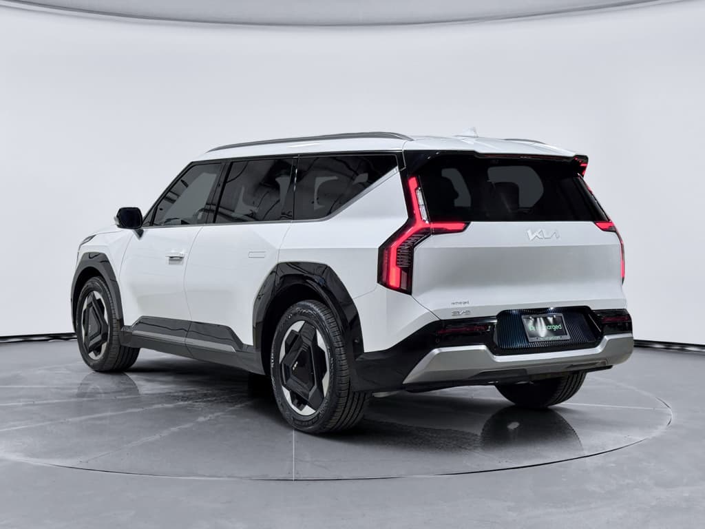 2024 Kia EV9 view 2