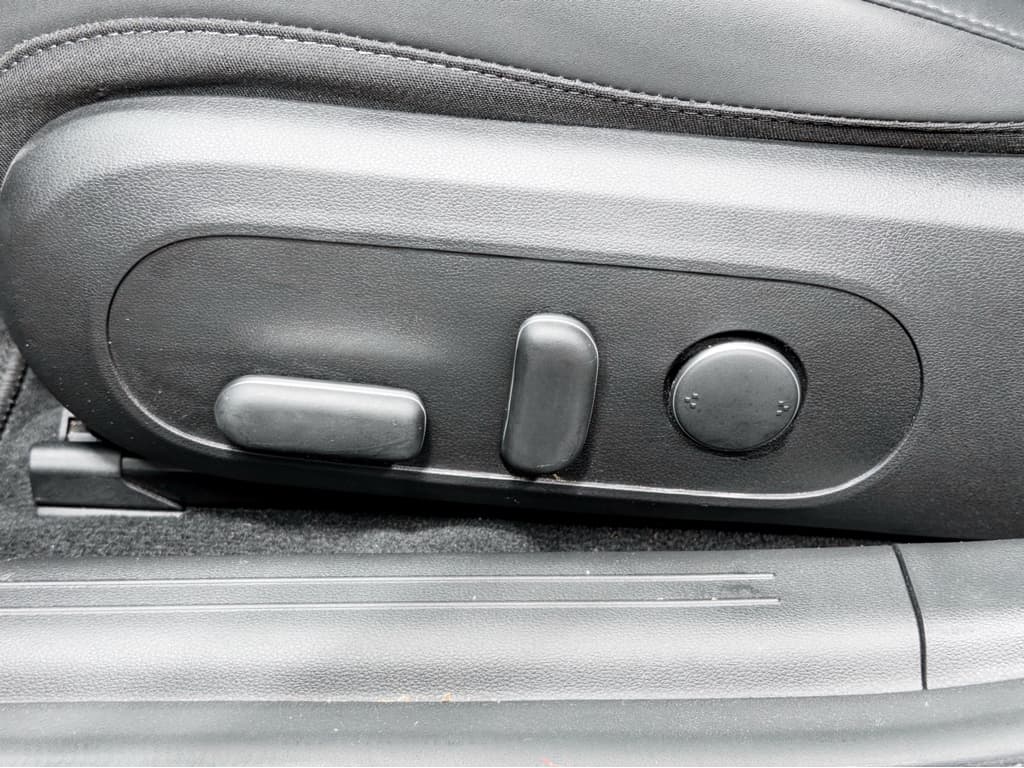 2023 Hyundai IONIQ 6 view 7