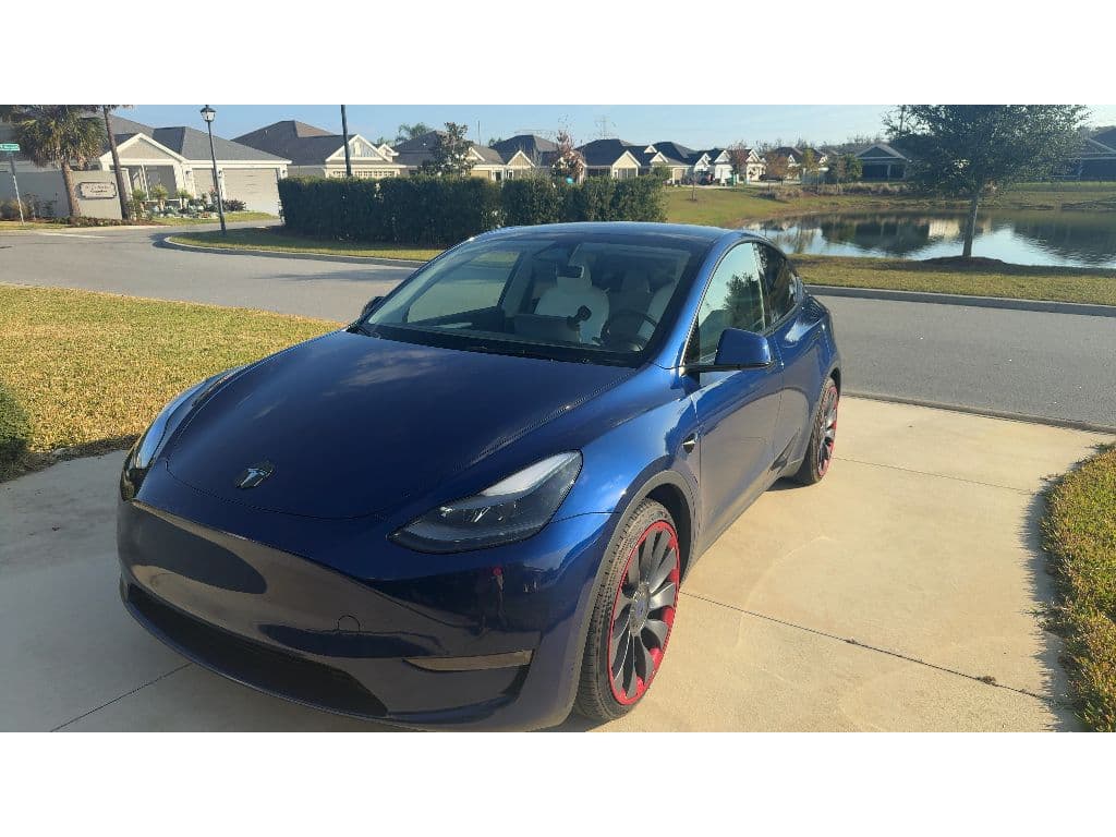 2024 Tesla Model Y view 1