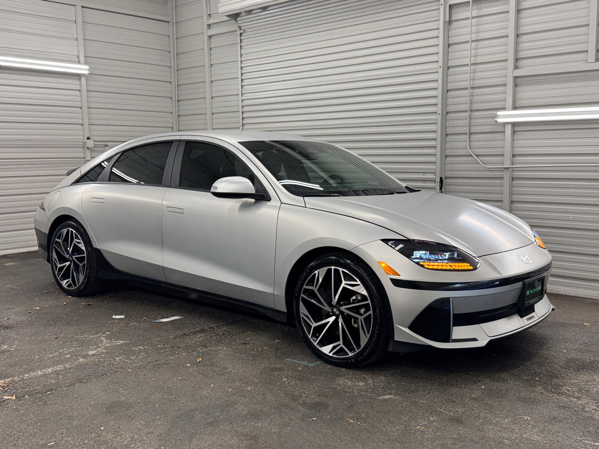 2023 Hyundai IONIQ 6 view 45