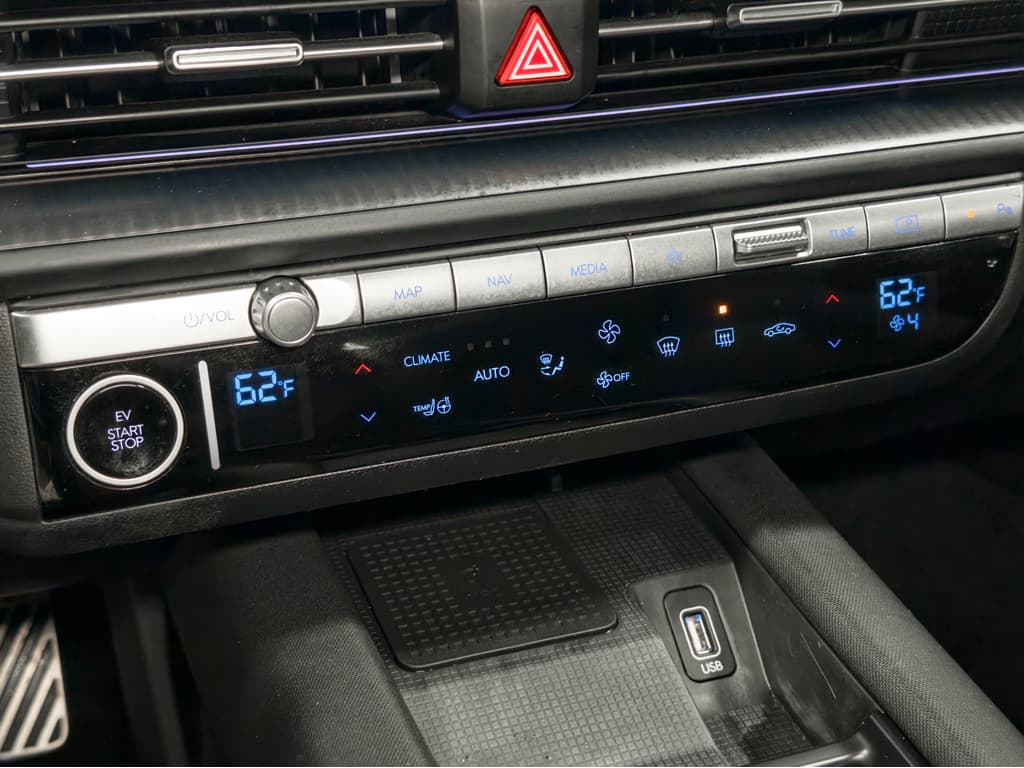 2023 Hyundai IONIQ 6 view 14