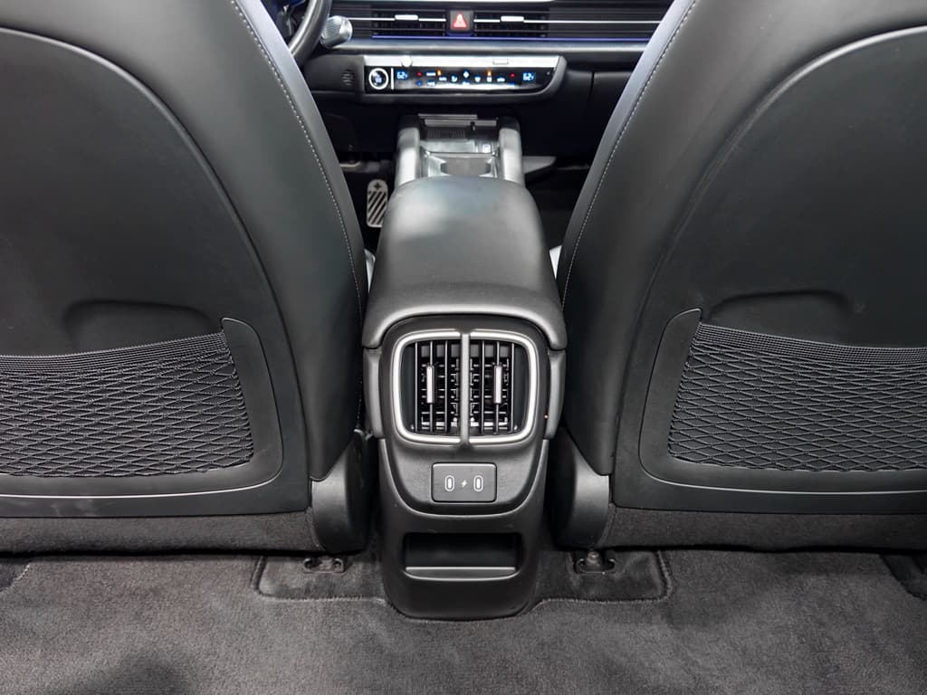 2023 Hyundai IONIQ 6 view 21