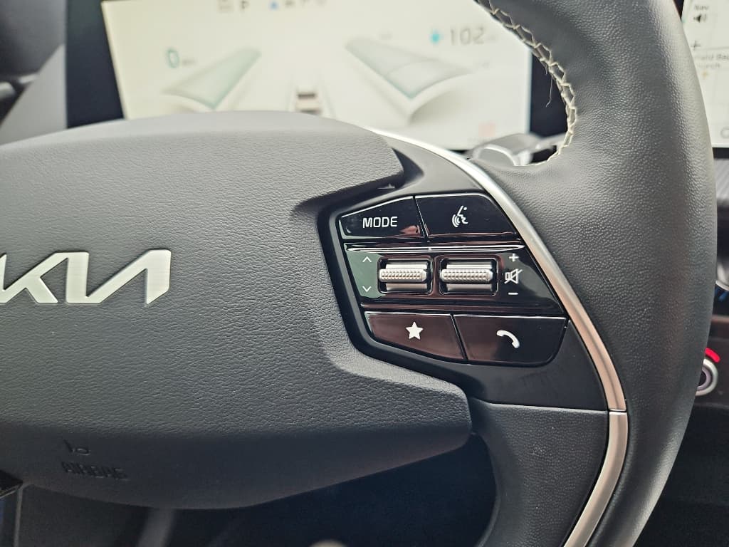 2022 Kia EV6 view 24