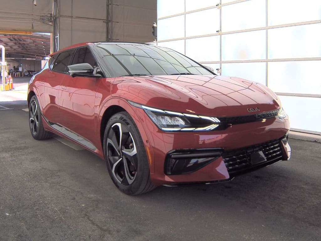 2022 Kia EV6 view 3