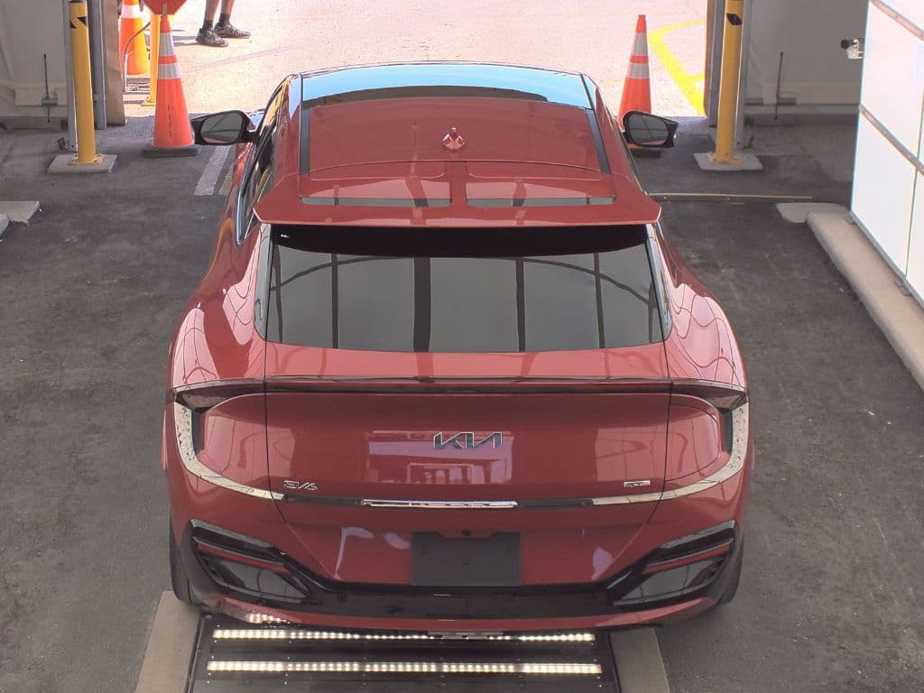 2022 Kia EV6 view 5