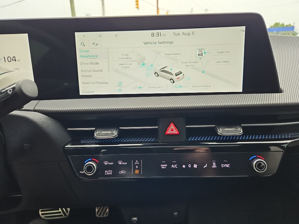 2022 Kia EV6 view 18