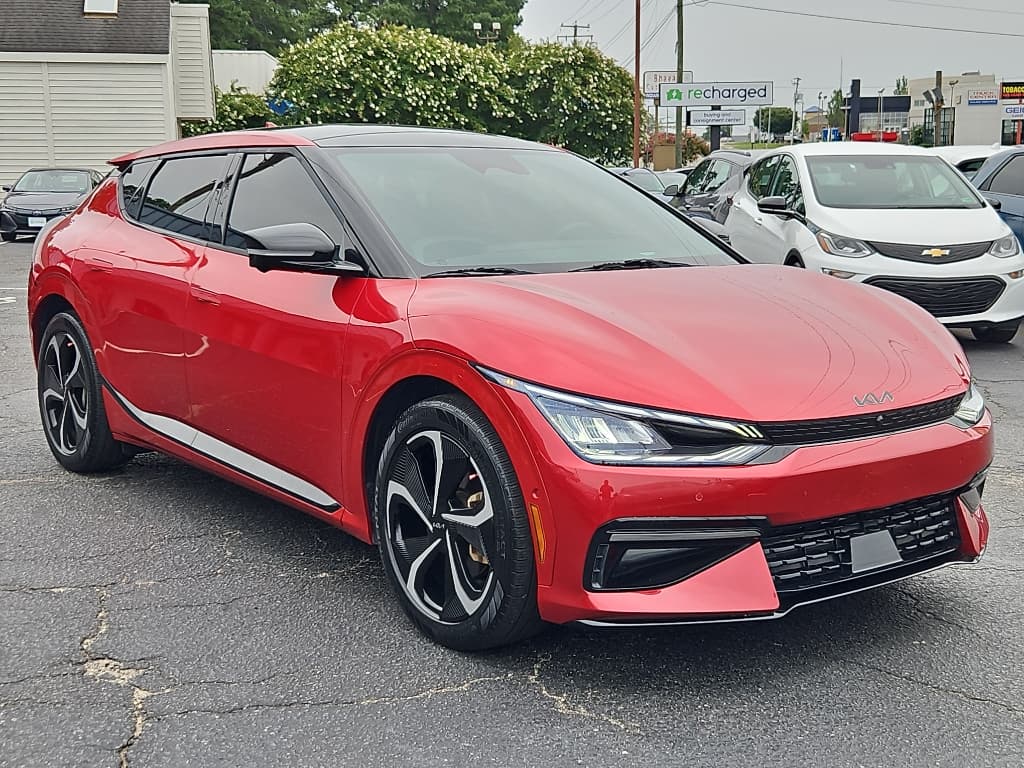 2022 Kia EV6 view 4