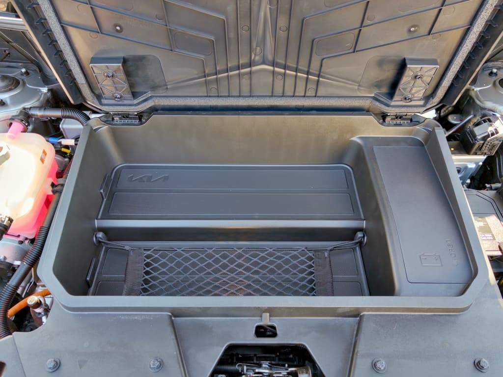 2023 Kia Niro EV view 25