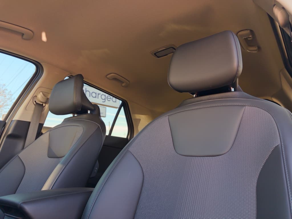 2023 Kia Niro EV view 23