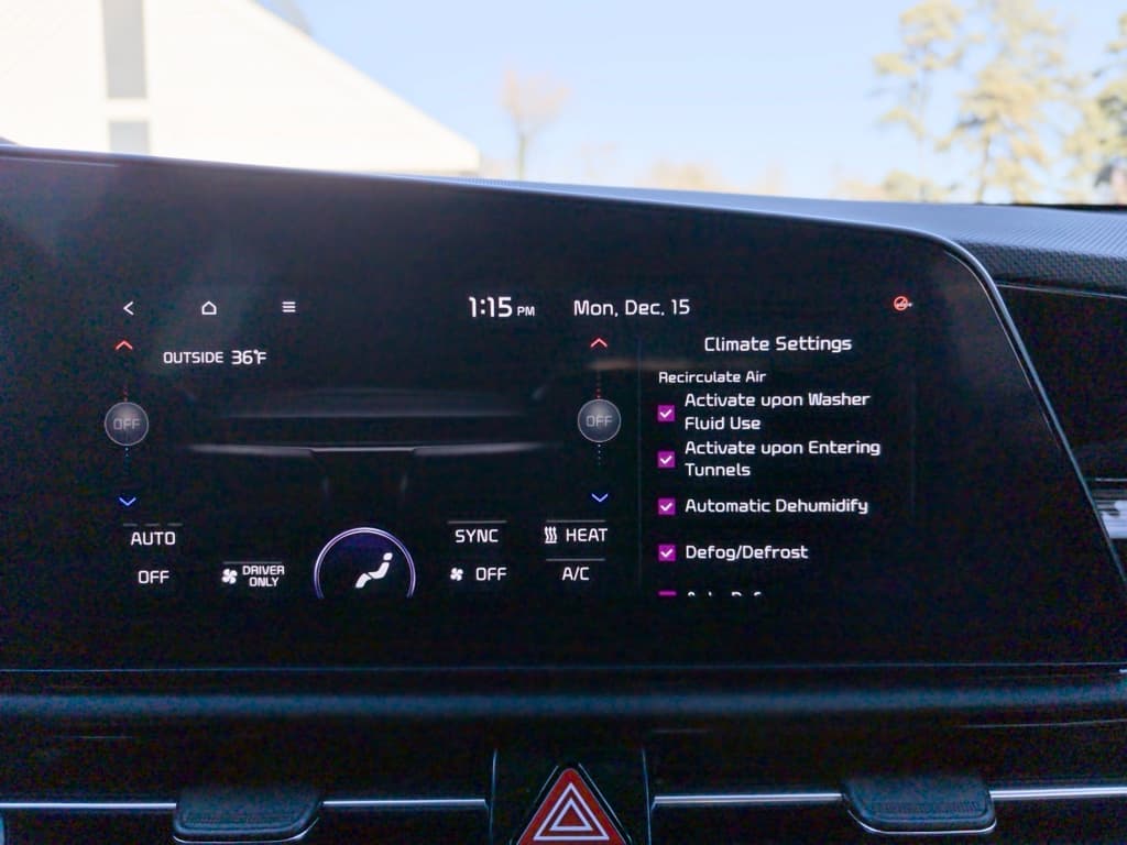 2023 Kia Niro EV view 11