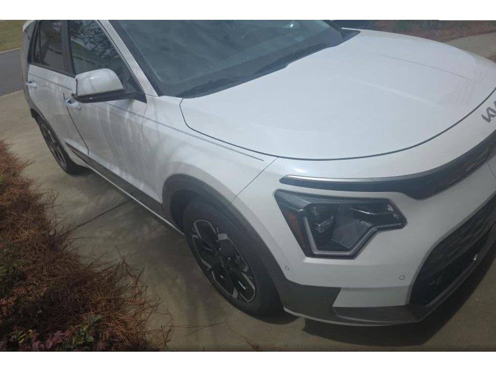 2023 Kia Niro EV view 2