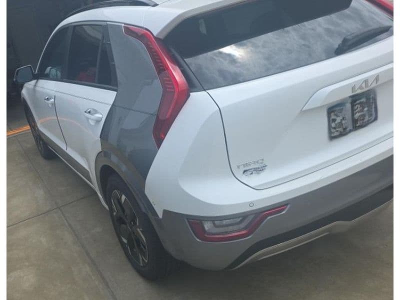 2023 Kia Niro EV view 4