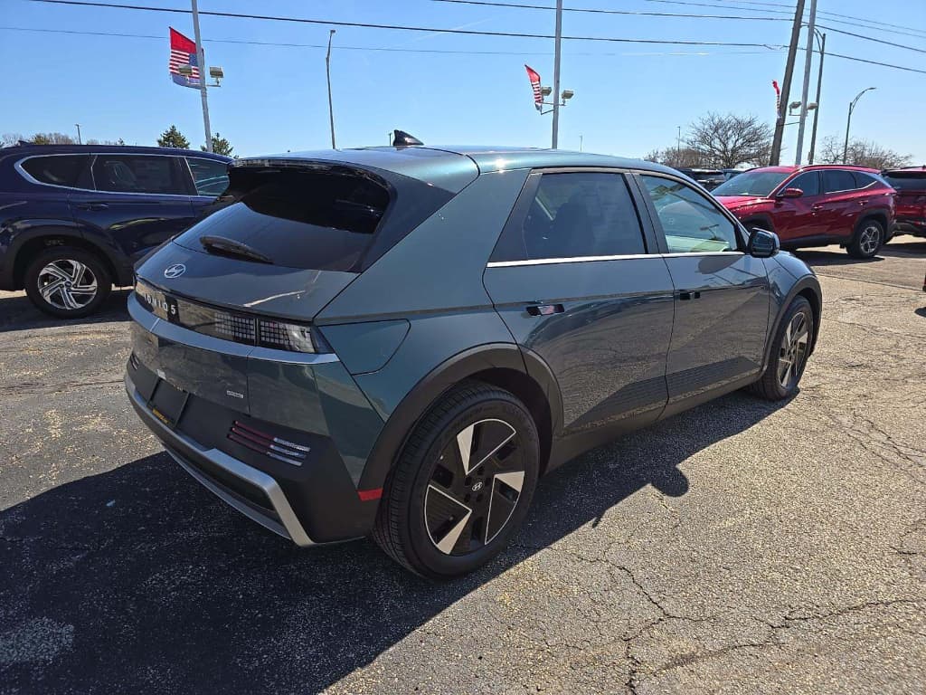 2026 Hyundai IONIQ 5 view 3
