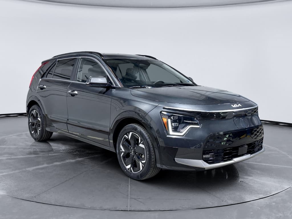 2023 Kia Niro EV view 4