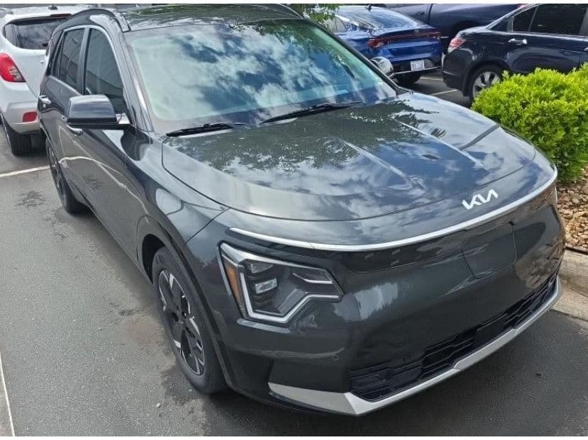 2023 Kia Niro EV view 2