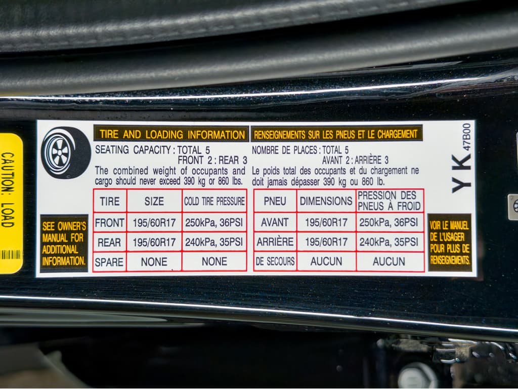 2025 Toyota Prius Prime view 26