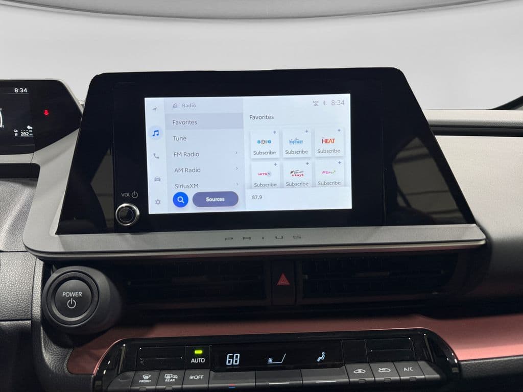 2025 Toyota Prius Prime view 14