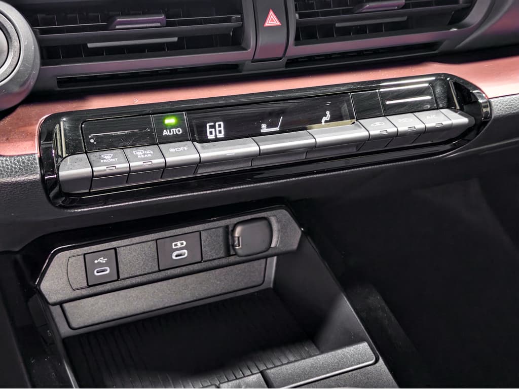 2025 Toyota Prius Prime view 14