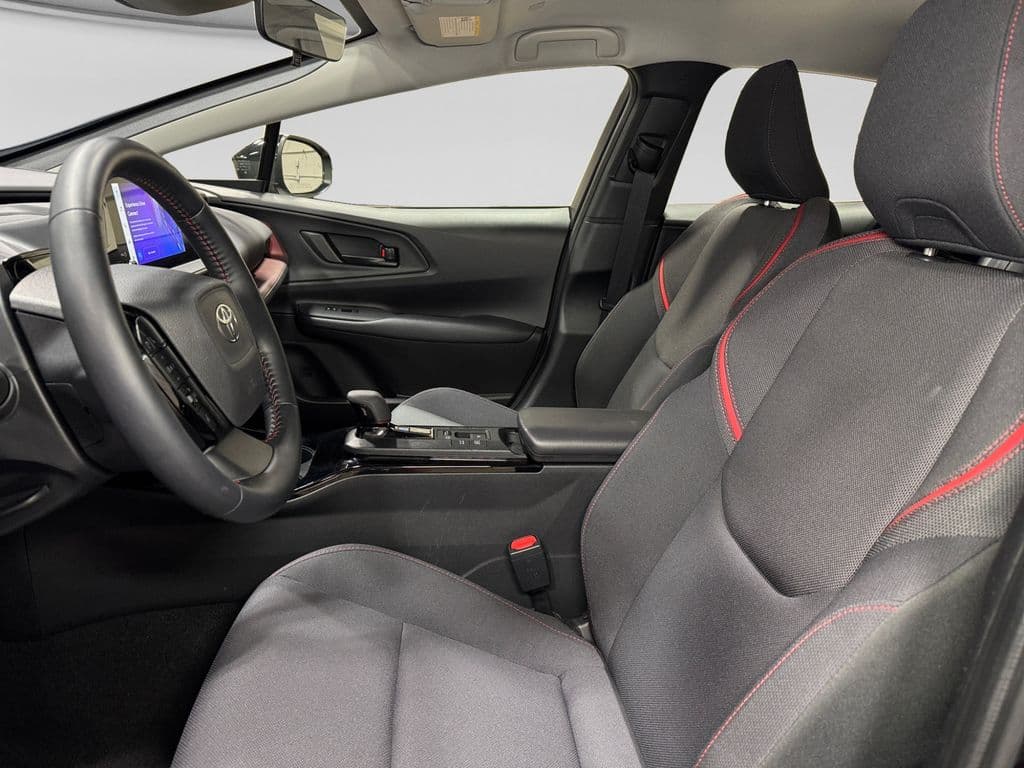 2025 Toyota Prius Prime view 9