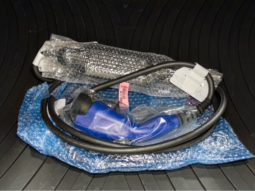 2025 Toyota Prius Prime view 6