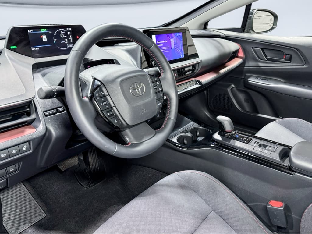 2025 Toyota Prius Prime view 17