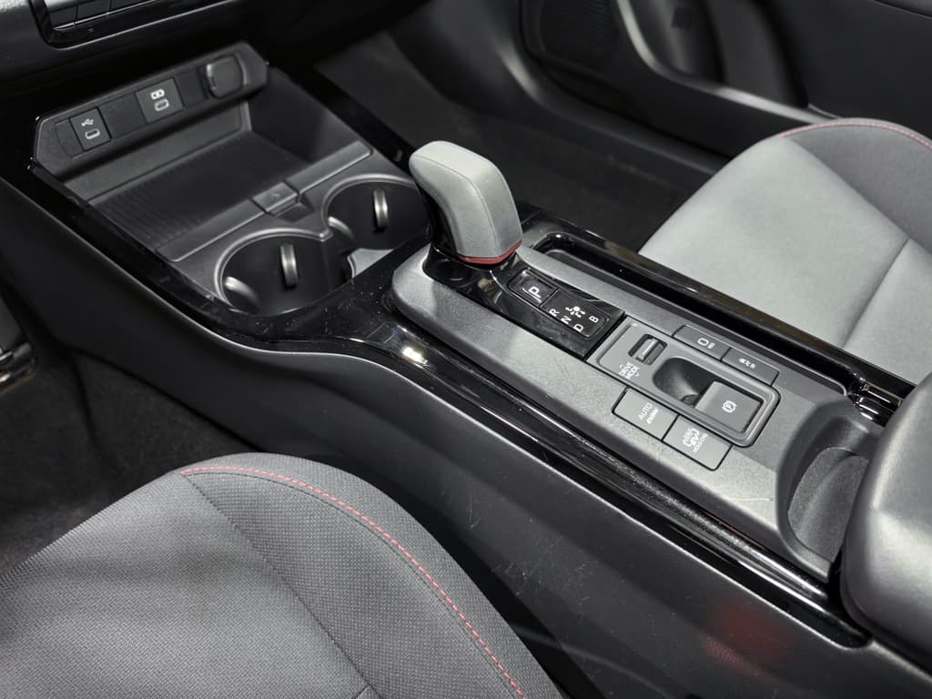 2025 Toyota Prius Prime view 18