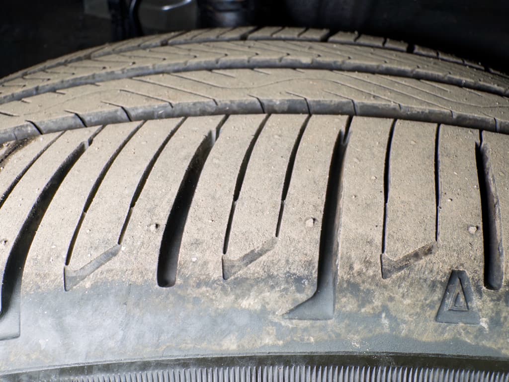 2025 Toyota Prius Prime view 34