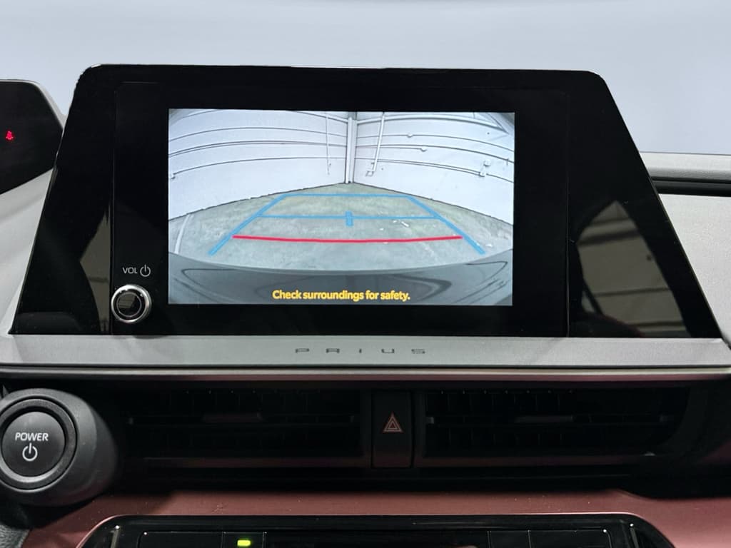 2025 Toyota Prius Prime view 13