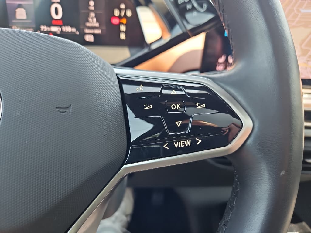 2021 Volkswagen ID.4 view 16