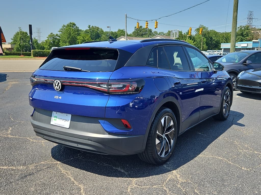 2021 Volkswagen ID.4 view 3