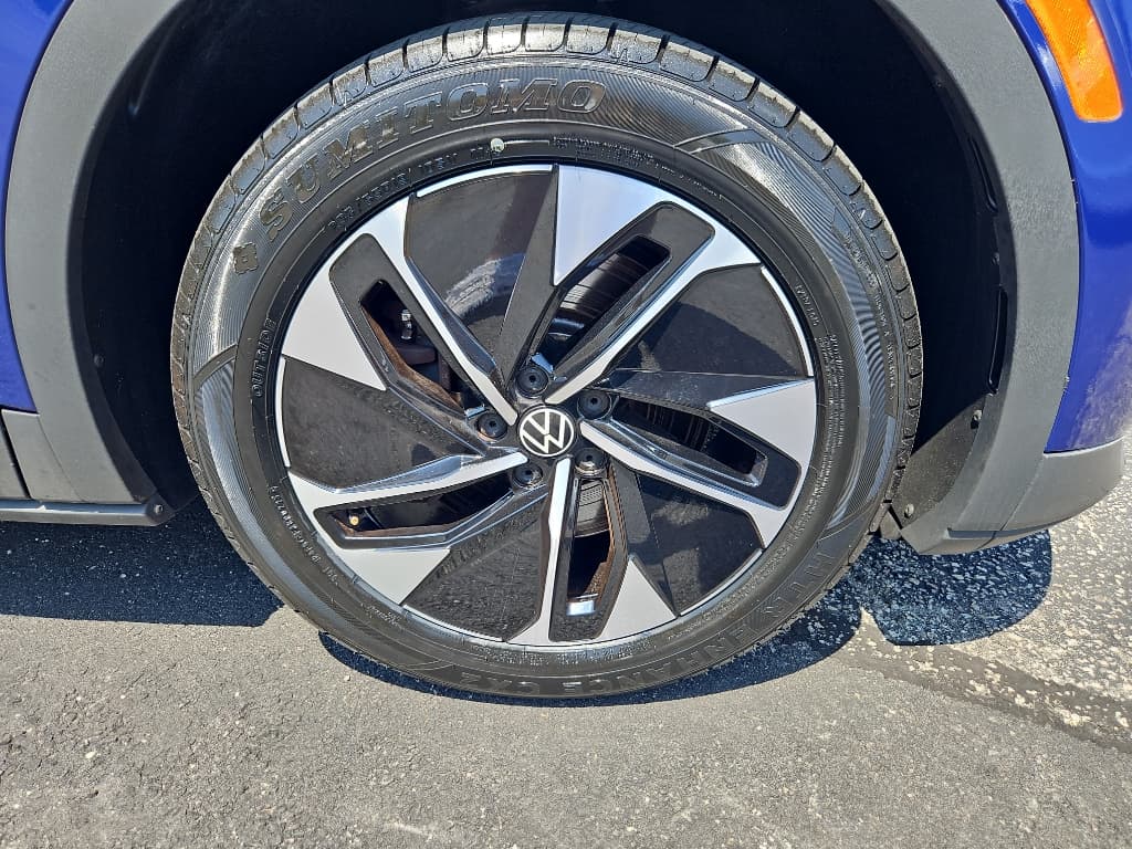 2021 Volkswagen ID.4 view 32