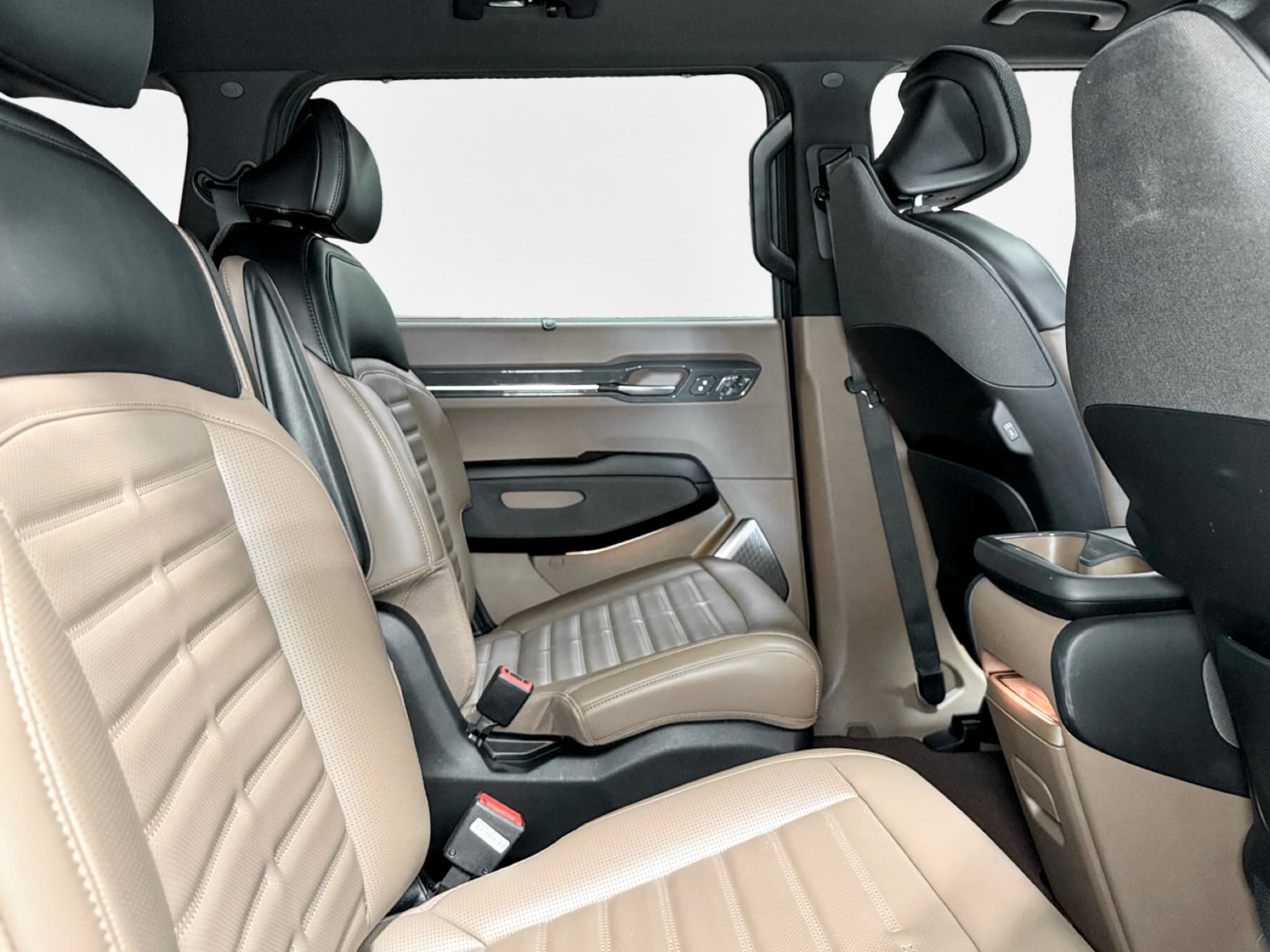 2024 Kia EV9 view 21