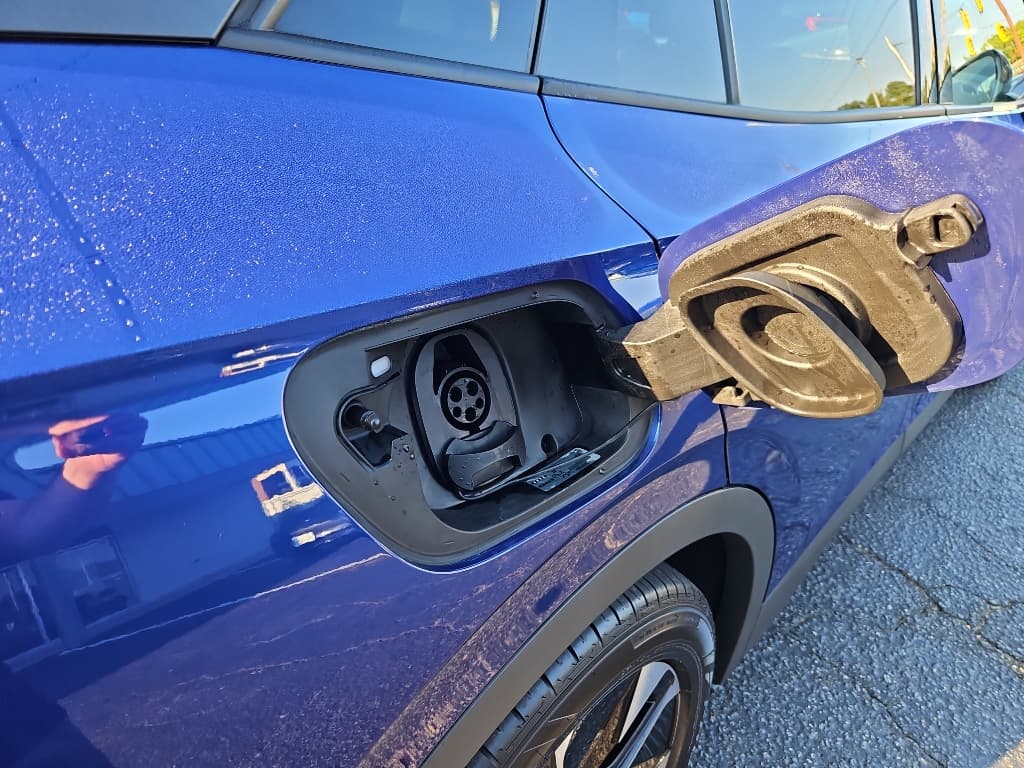 2021 Volkswagen ID.4 view 5