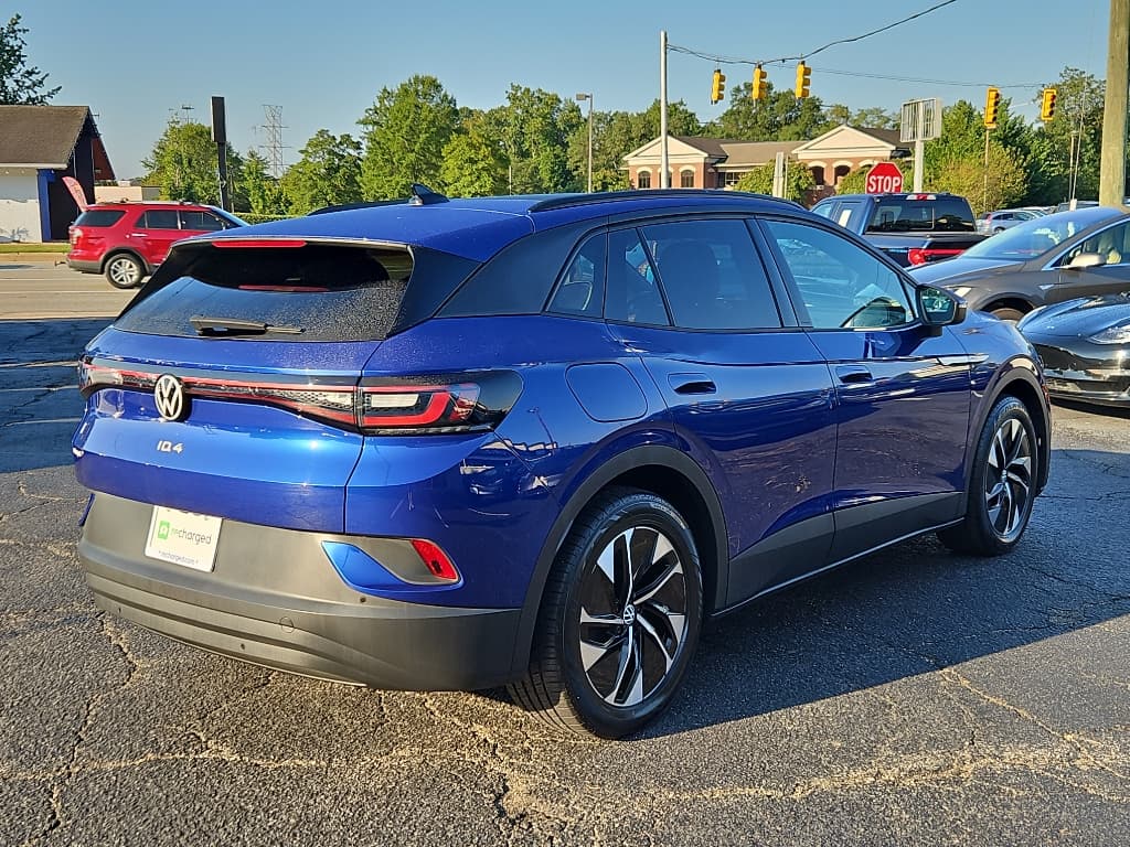 2021 Volkswagen ID.4 view 3