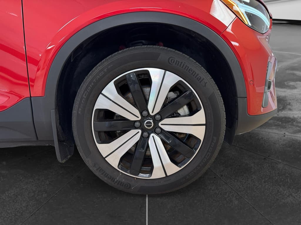 2023 Volvo C40 Recharge view 36