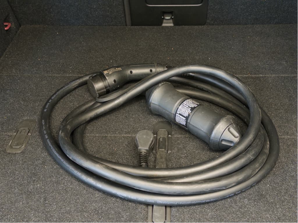 2023 Volvo C40 Recharge view 6