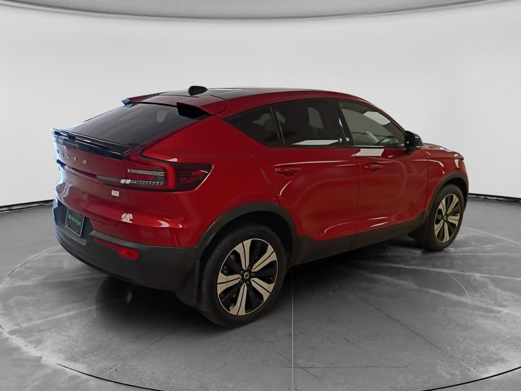 2023 Volvo C40 Recharge view 2