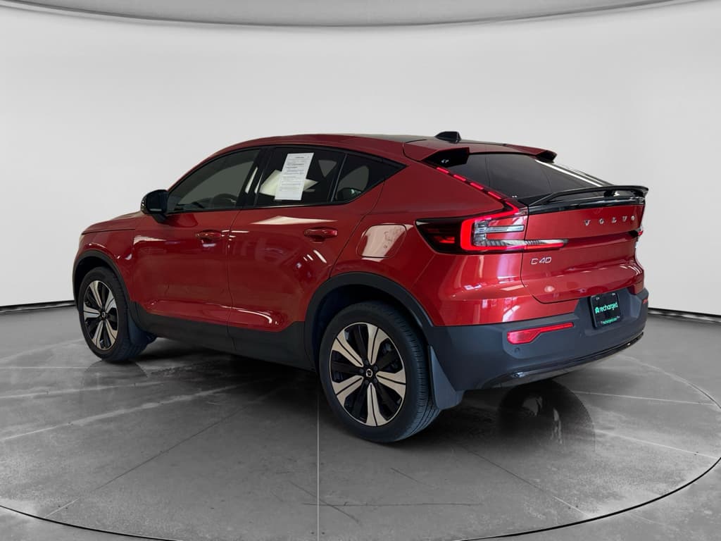 2023 Volvo C40 Recharge view 2