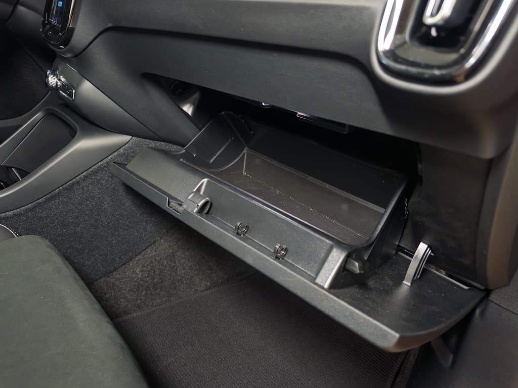 2023 Volvo C40 Recharge view 21